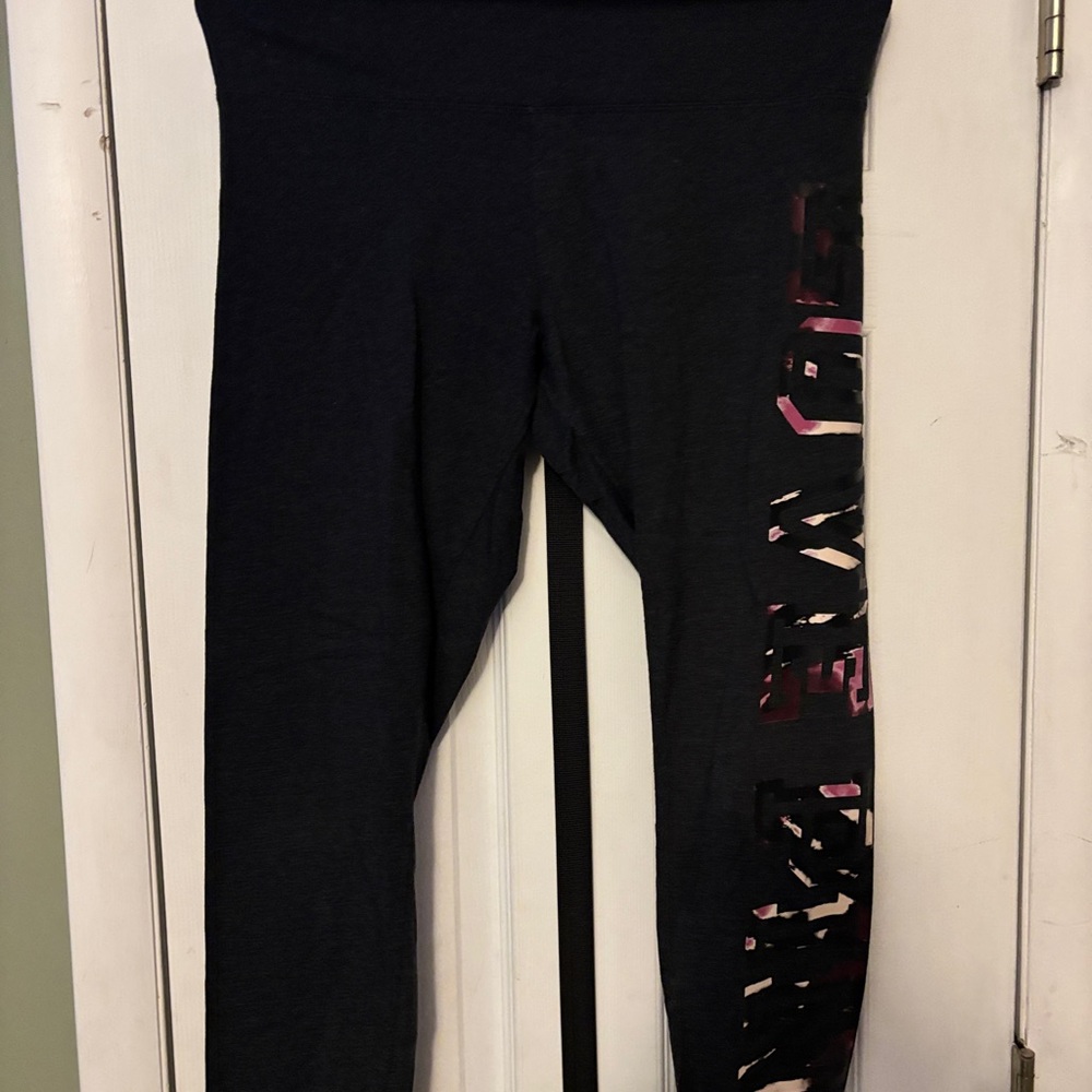 Victorias Secret Pink Love Black Leggings